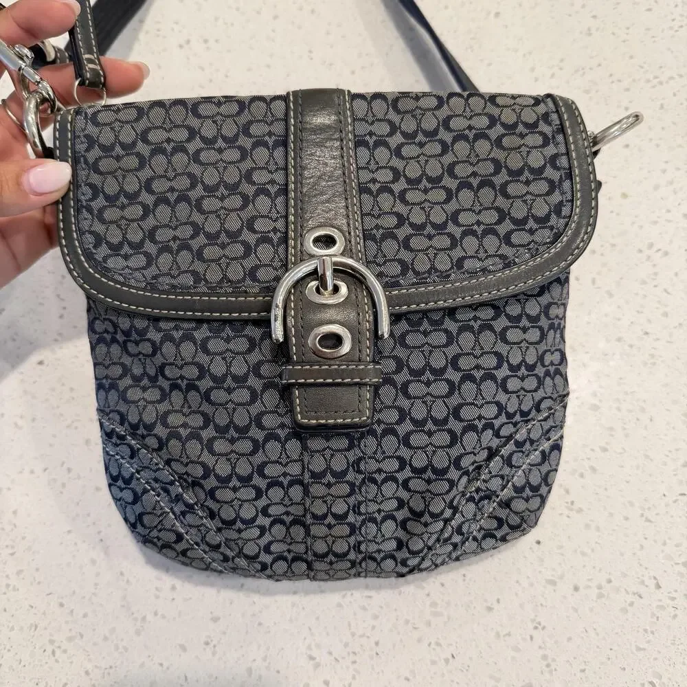 Vintage Coach Soho Signature Swingpack Bag Small Navy Leather Buckle Casual Y2K